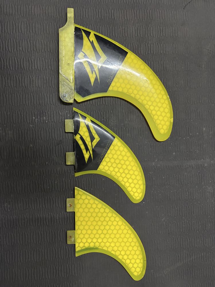 SUP Naish Hokua 8’3” x 32 x 22 11/16”