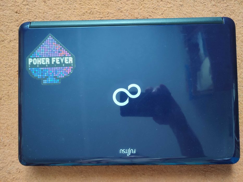 Продам на запчасти ноутбук Fujitsu Lifebook AH530GFX