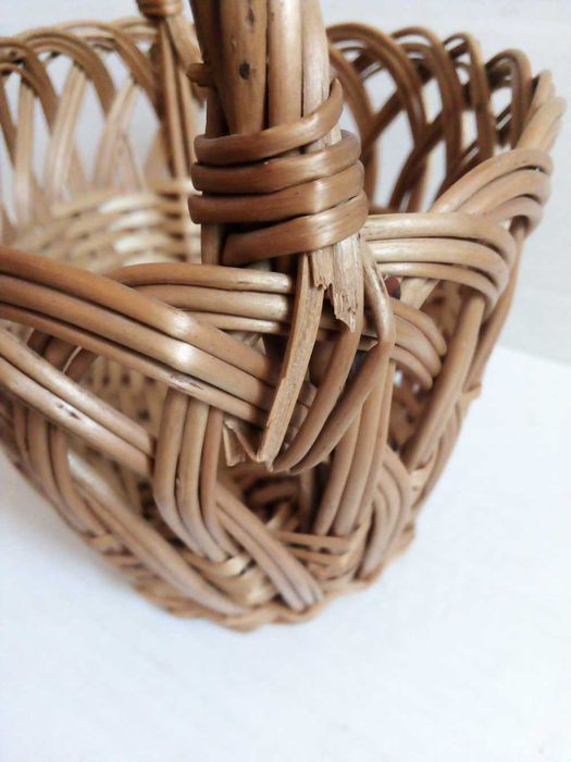 wiklinowy koszyk vintage