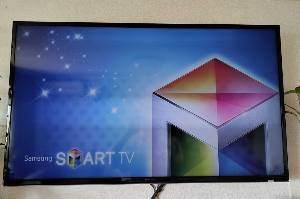 Телевизор Samsung 40"