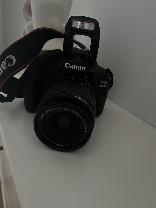 Vendo Canon EOS 4000D