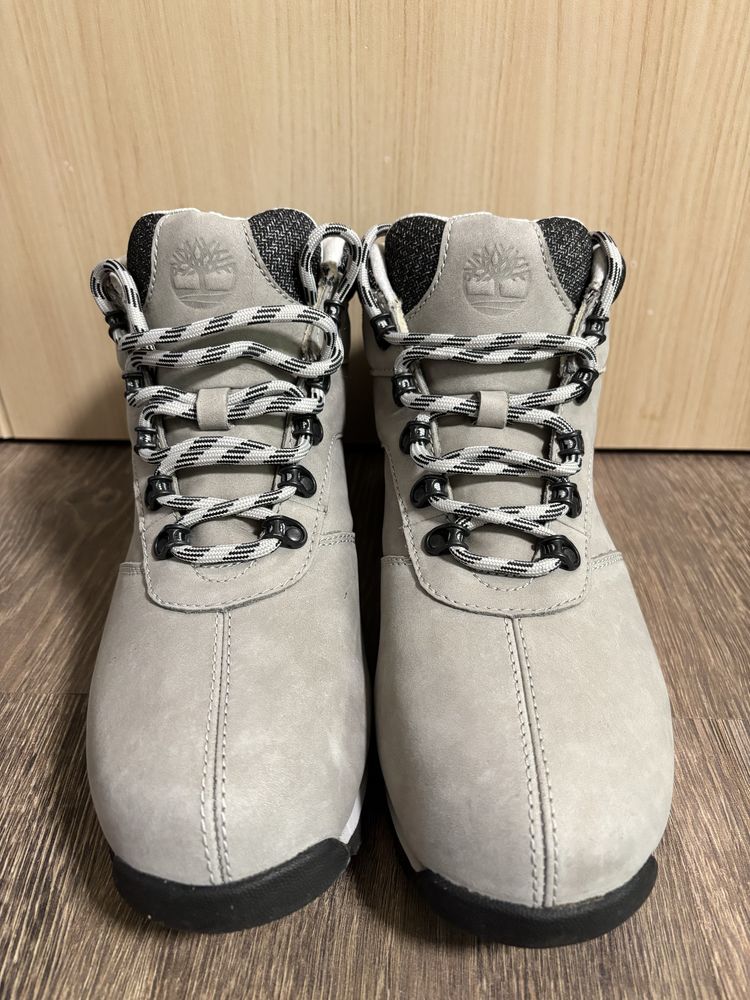 Нові черевики Timberland
