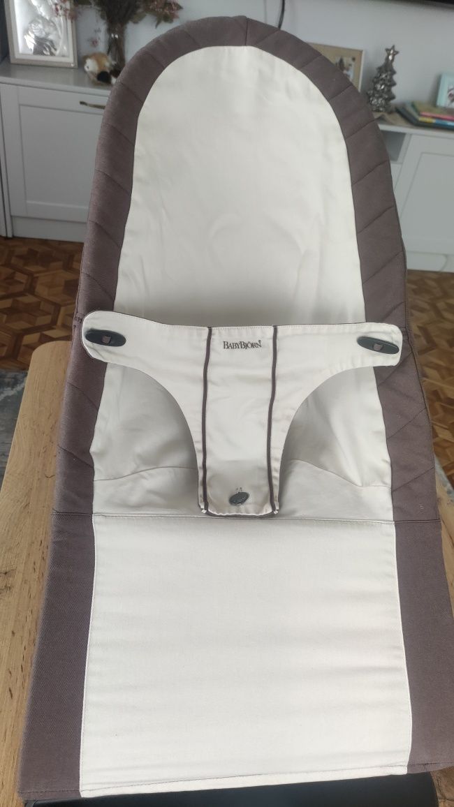Leżaczek Bujaczek babybjorn