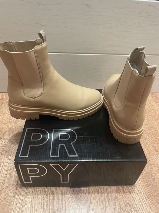 Продам кожаные ботинки женские, р.40