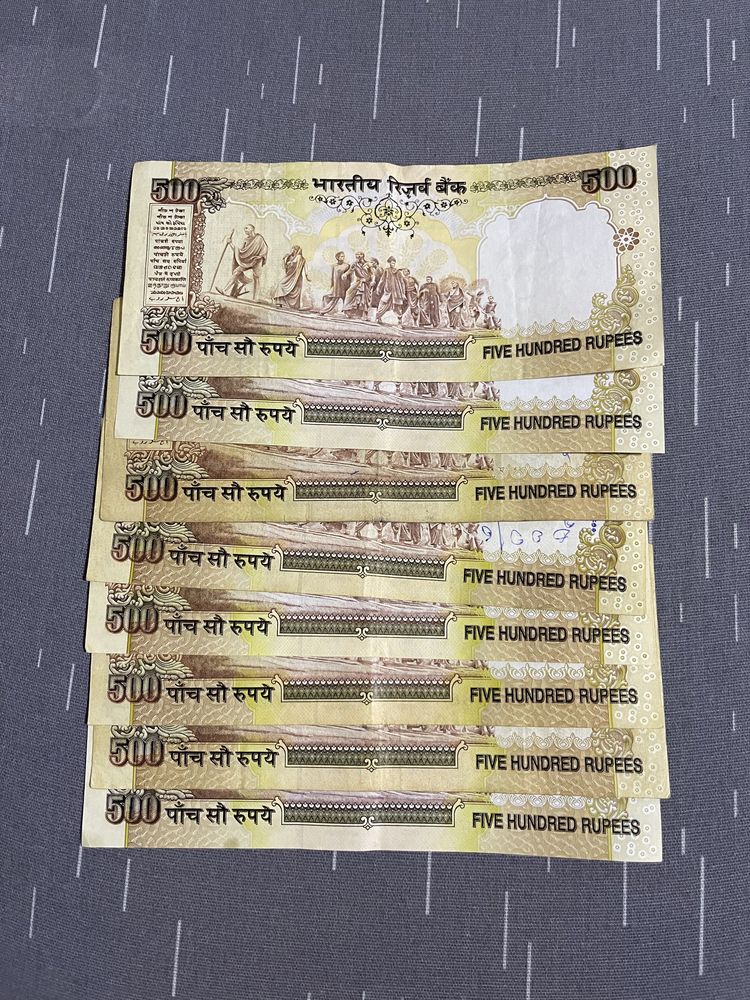 Індійська рупія. 500 рупій Індії. Банкноти Індії. Магатма Ґанді
