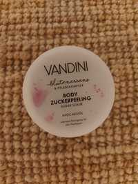 Vandini - cukrowy peeling do ciała z olejem z awokado