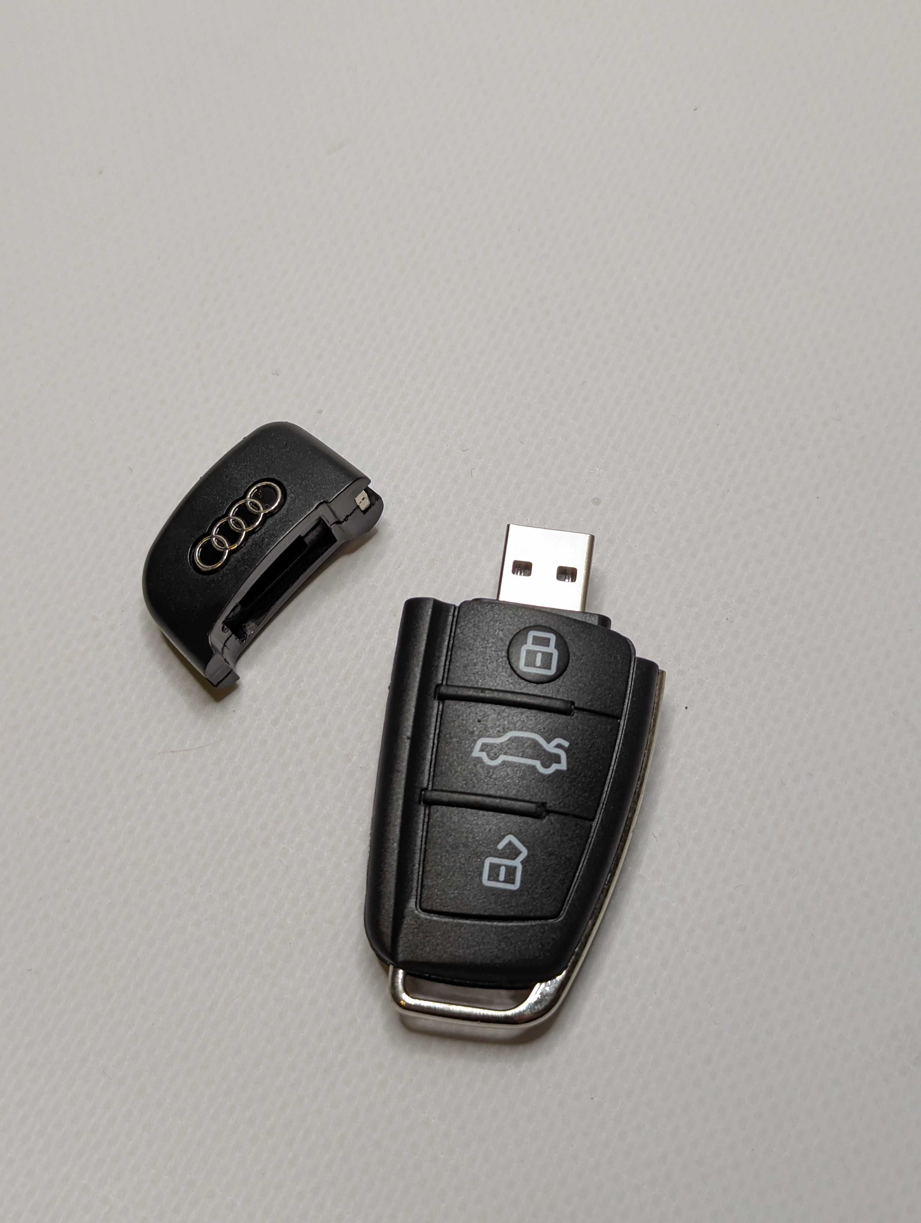 Подарочная флешка USB 32 GB Audi (Ауди)  BMW