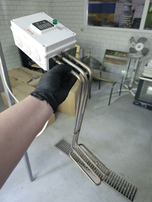 Занурювальний ТЕН з електронним терморегулятором Grepan 3000W 220V