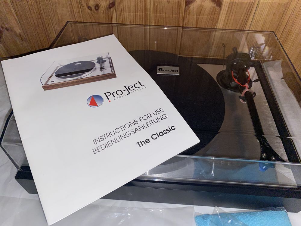 Проигрыватель Pro-Ject the classic виниловых пластинок