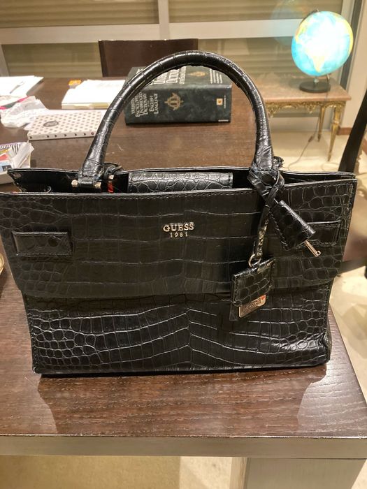 Mala Pele GUESS Preta