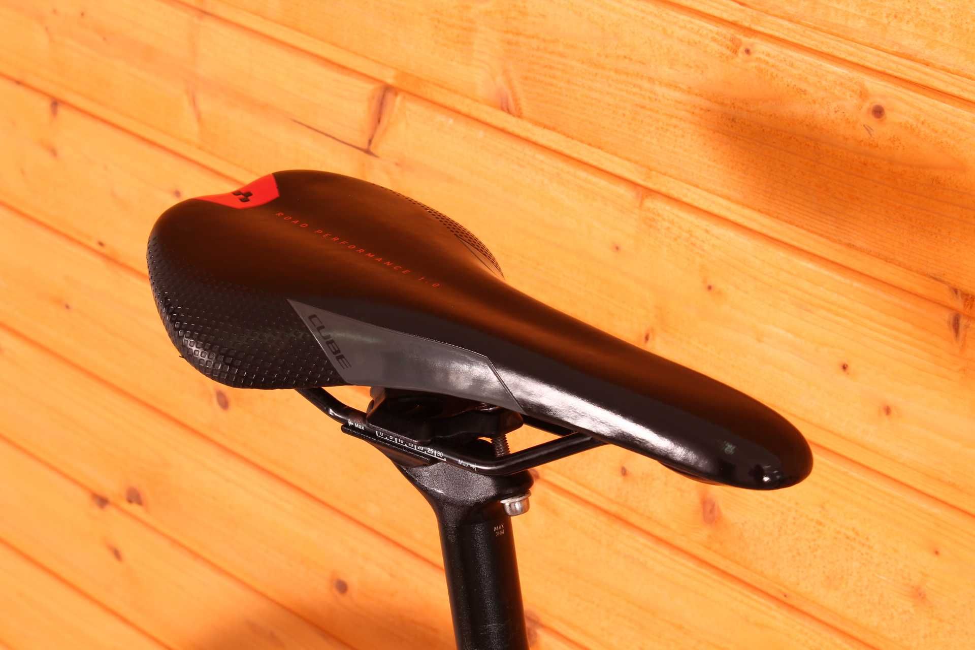 Rower szosowy Cube Attain SL, Hydraulic Disc, Shimano 105, 2/11, BDB !