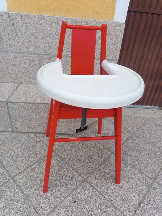 Cadeira vermelha bebe ikea