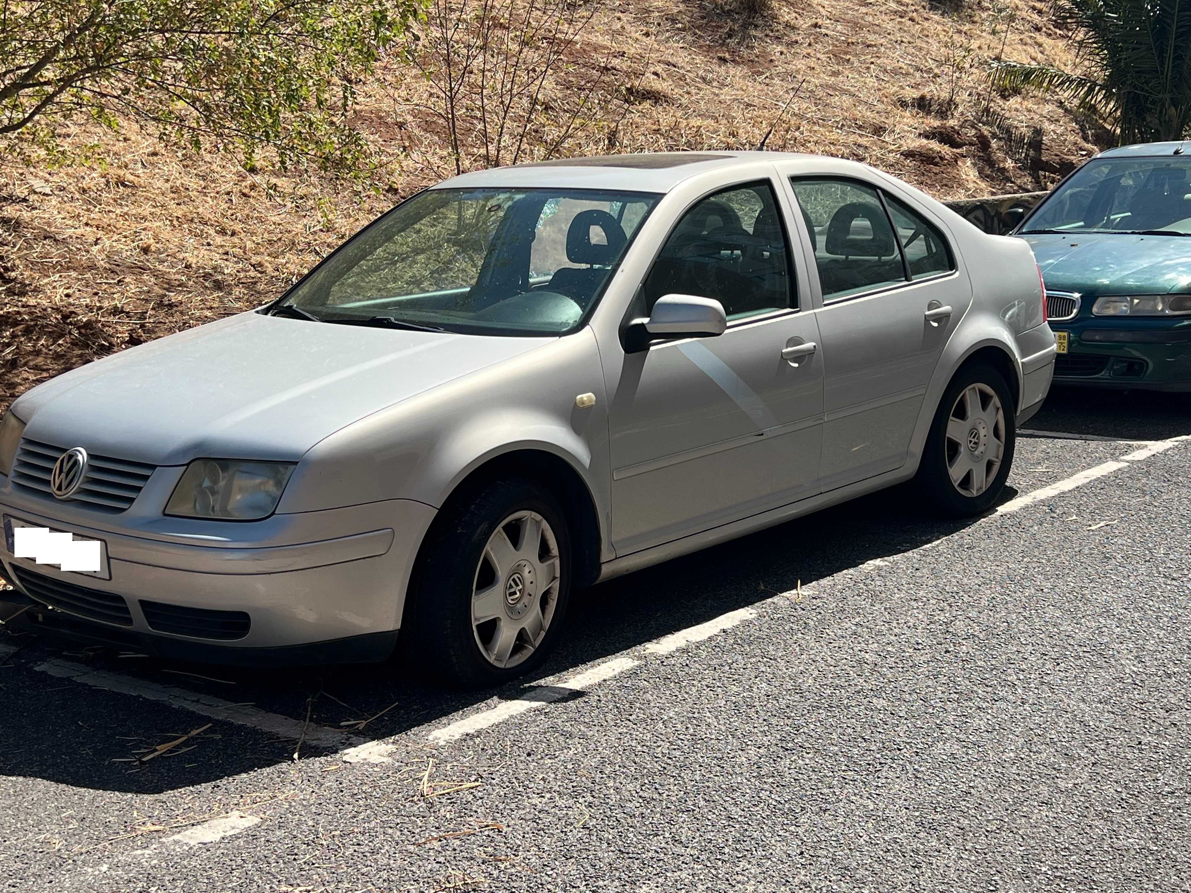 Vw Bora 1.9 TDI - 115 cv - Cx 6 vel. - LER C/ ATENÇÃO