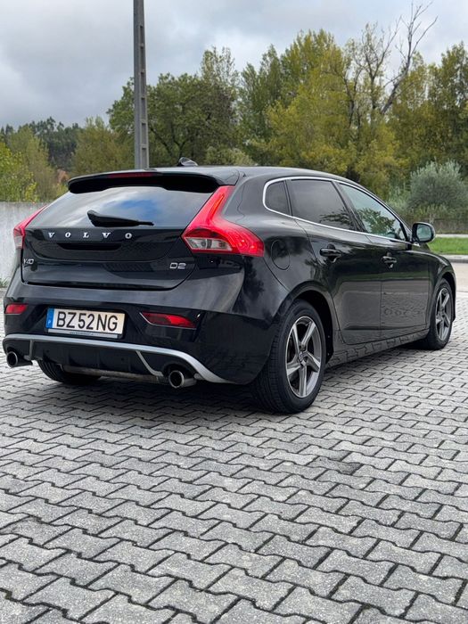 Volvo v40  r-design 1.6 diesel
