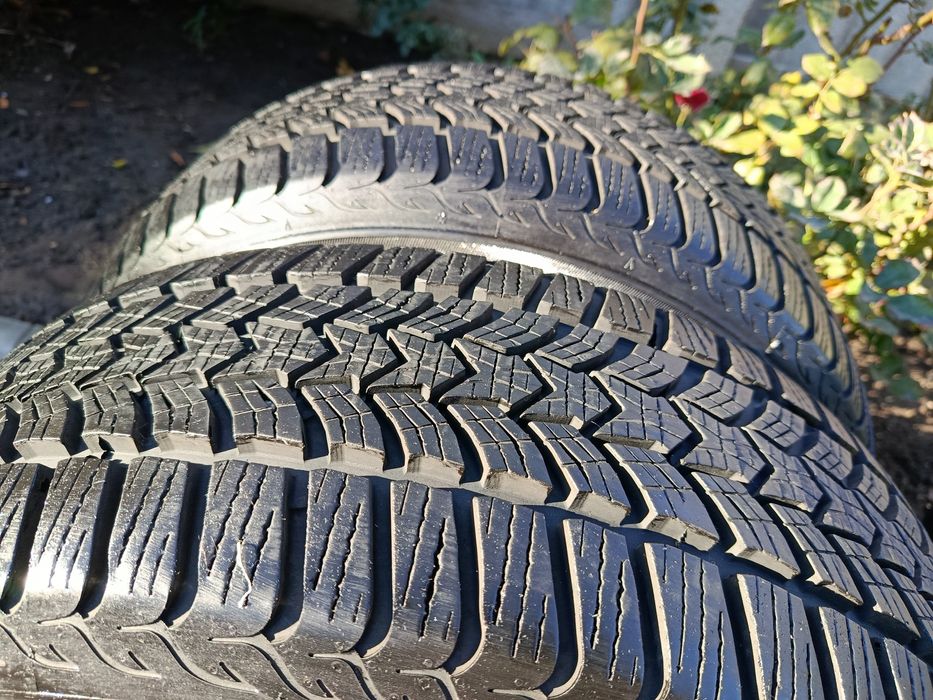 Шини зимові DEBICA FRIGO HP2 215/60 R16