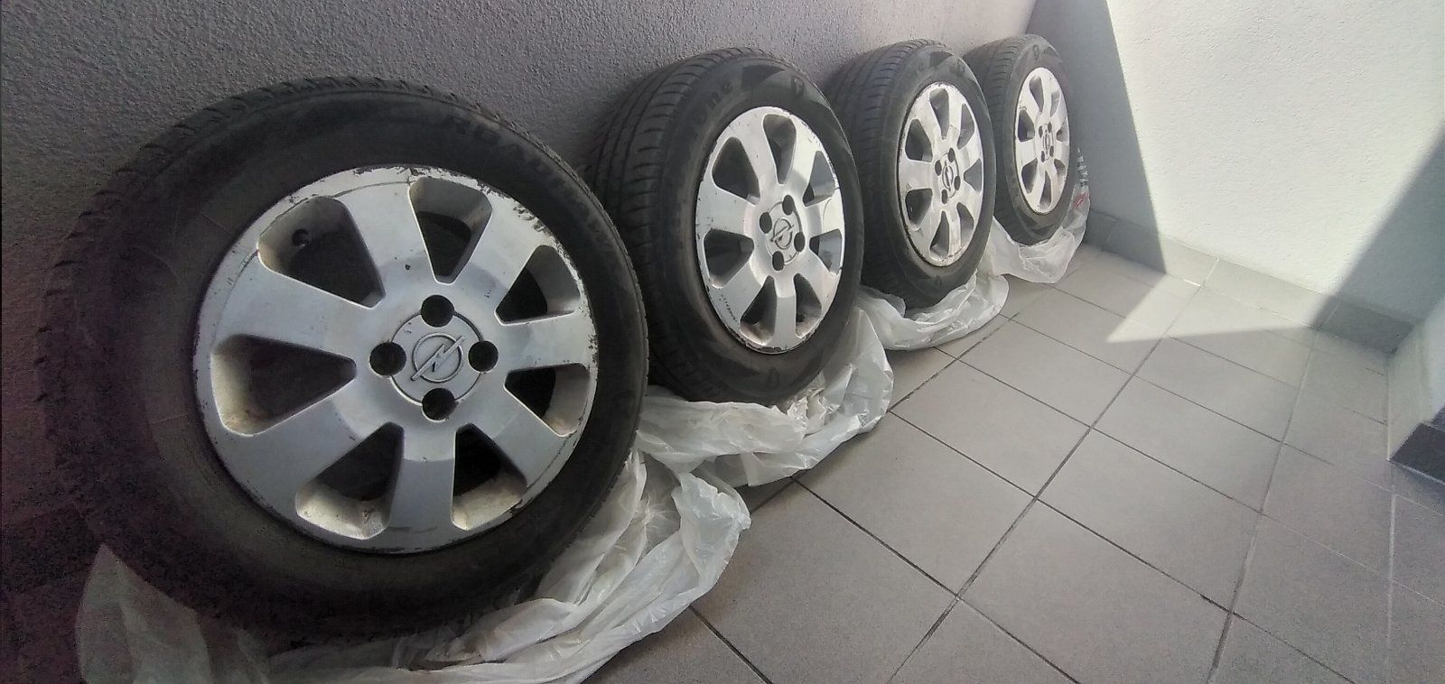 Opony letnie Opel Astra 185/65 R15 alufelgi