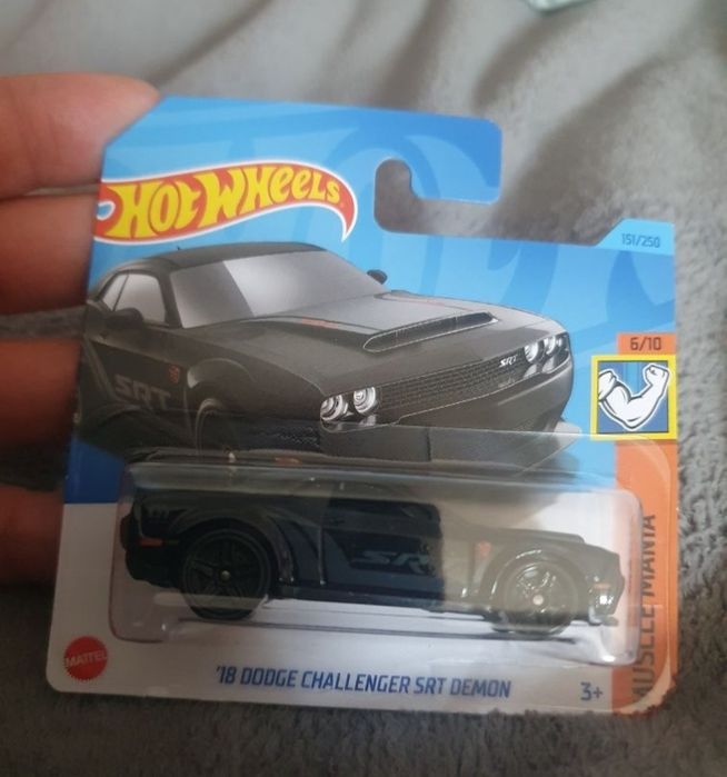 Dodge challenger srt demon czarny Hot Wheels