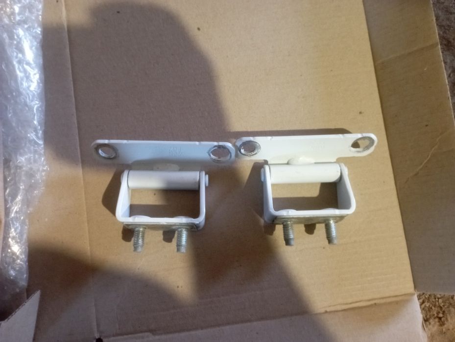 Петли задней Ляды KIA Sportage 3