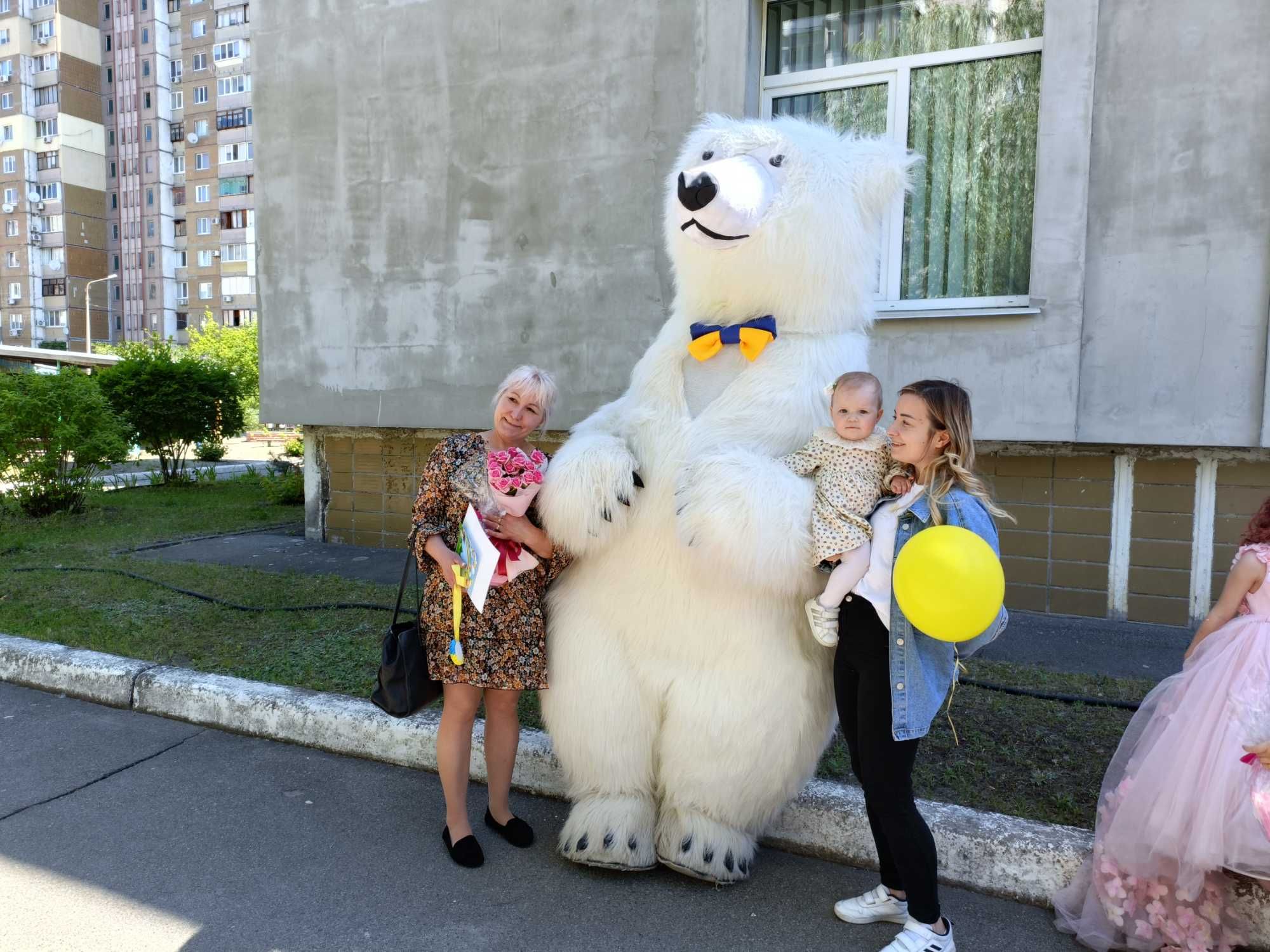 Оренда костюмів, Великий ведмідь Ведмедик білий Аніматор Привітання