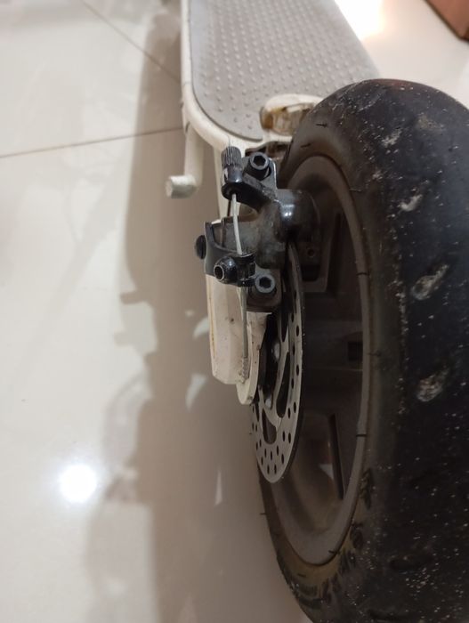 Продам електросамокат Xiaomi m365