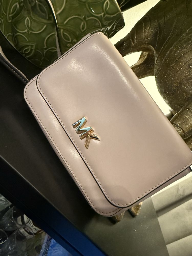 Nerka torebka Michael Kors pudrowy róż
