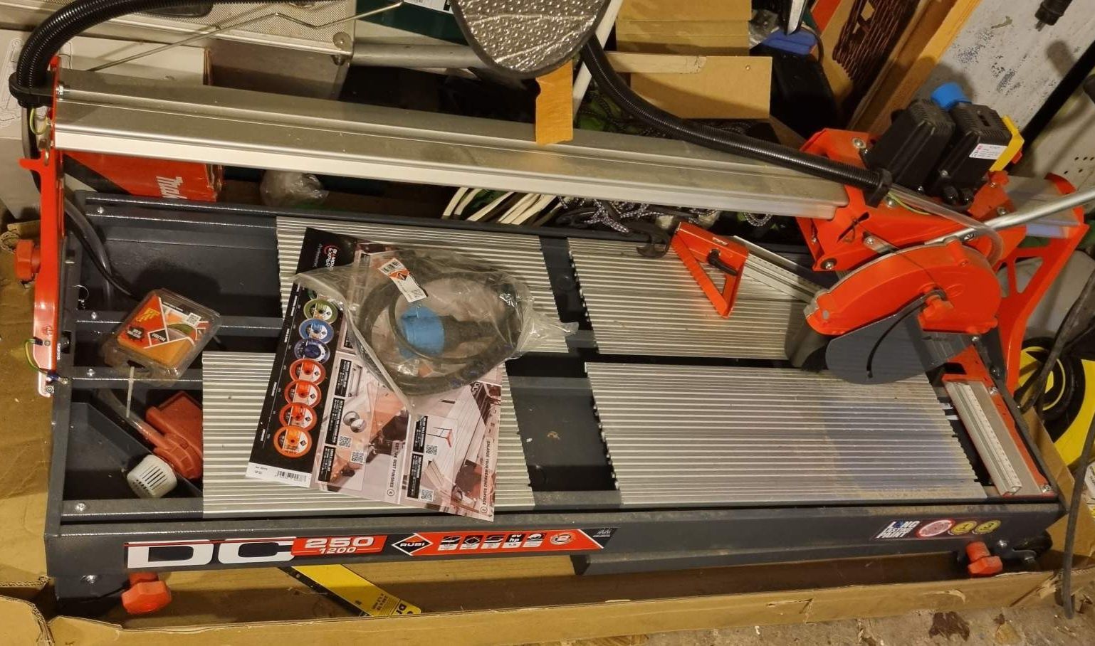 NOWA ! Elektryczna przycinarka Rubi