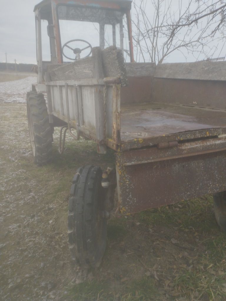Продам трактор Т 16