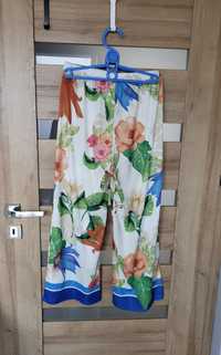 Piżamy Zara rozmiar M spodnie do spania w kwiaty