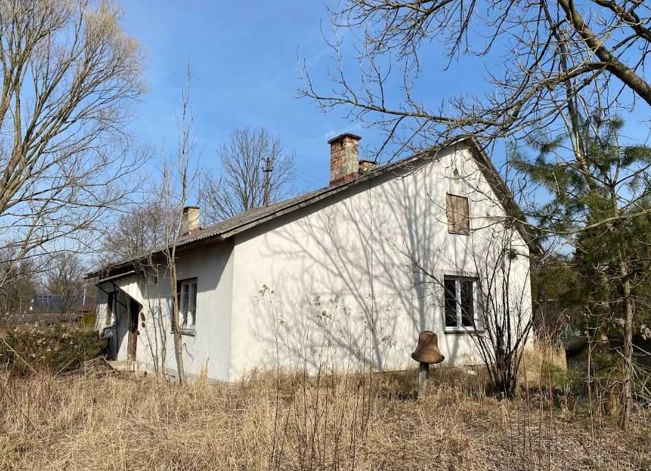 Urokliwa działka 3567 m² nad rzeką Przyrwa z domem i stodołą