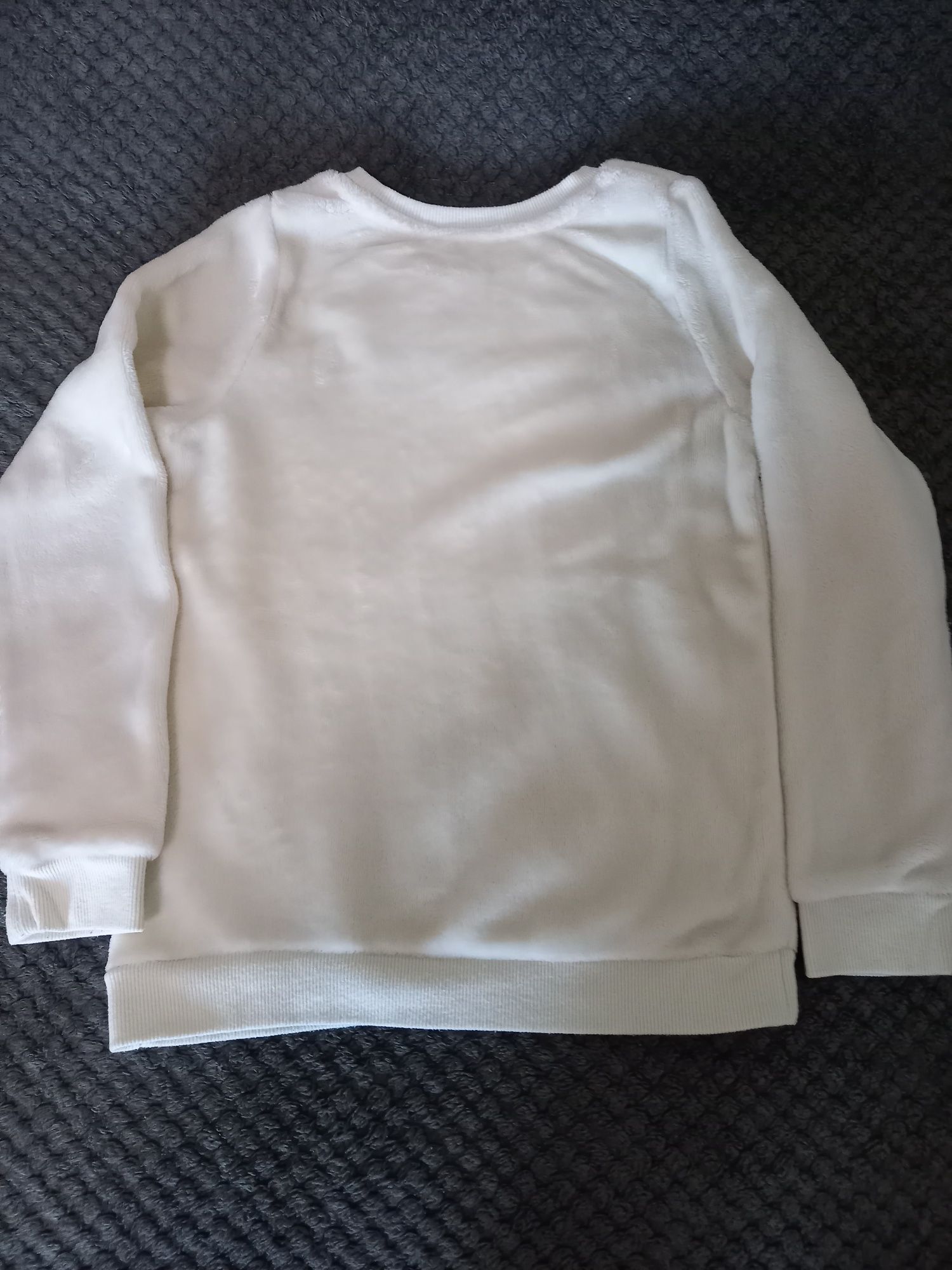 Bluza H&M pluszowa jednorożec rozmiar 122-128