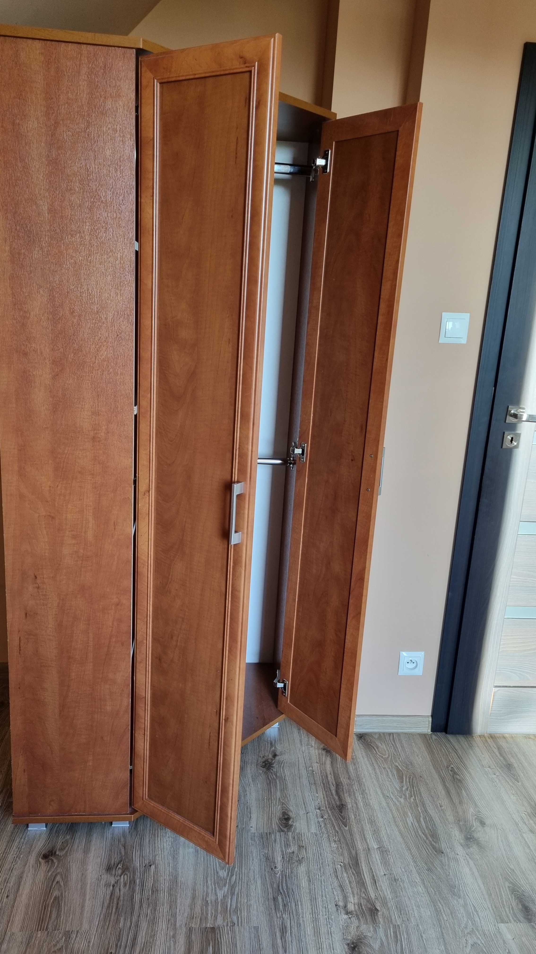 Szafa narożna sprzedam