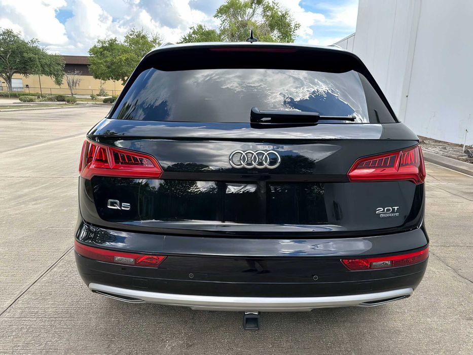 Audi Q5      2018