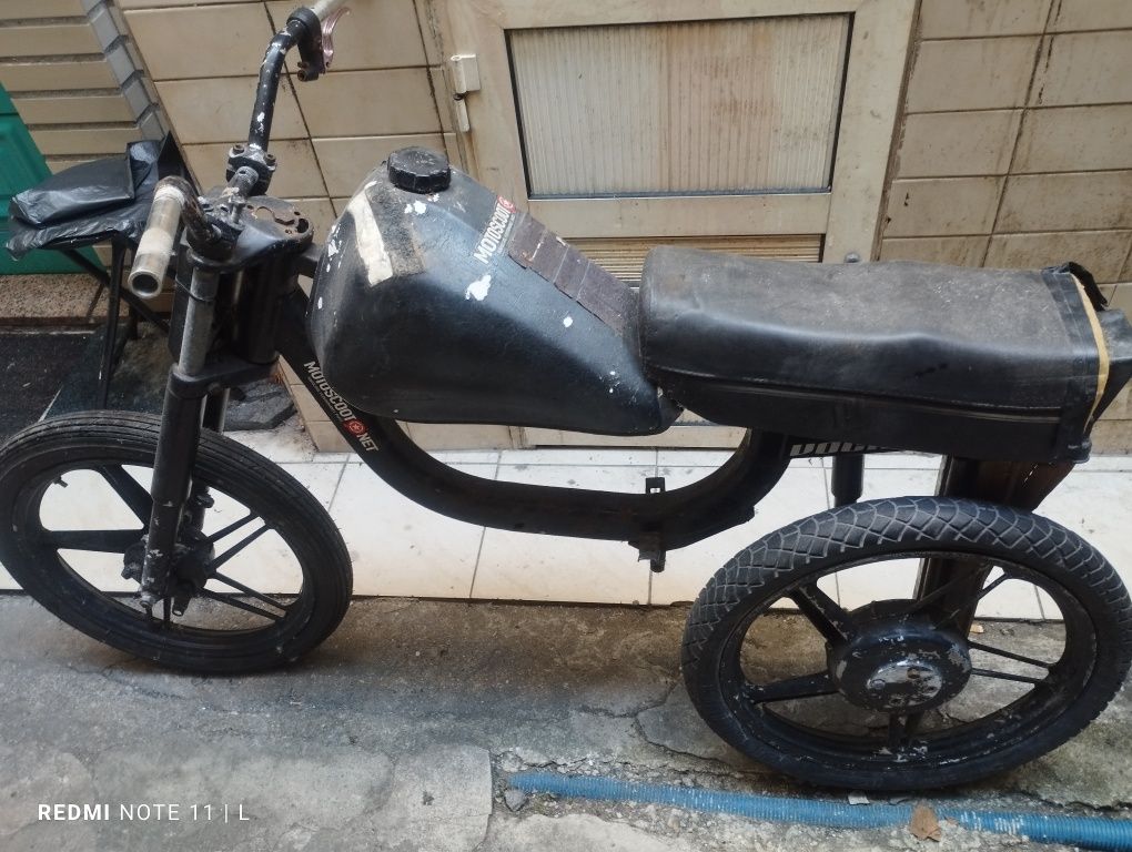 Peugeot moto vespino