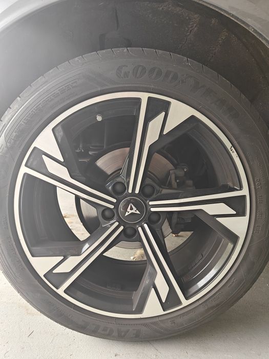 Komplet kół , opona i felga aluminiowa