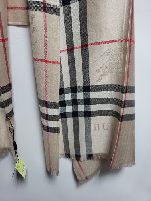 Люксові палантини Burberry,  нові, 180×70 
Усі бір