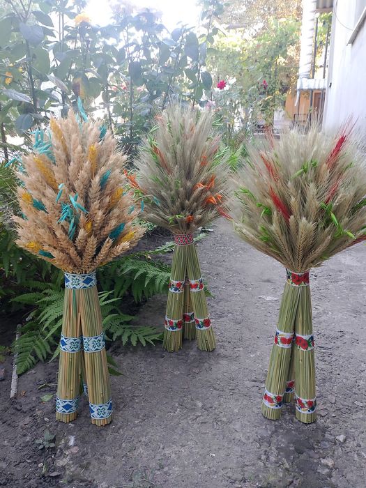 Дідухи (снопики) з жита, льону та пшениці