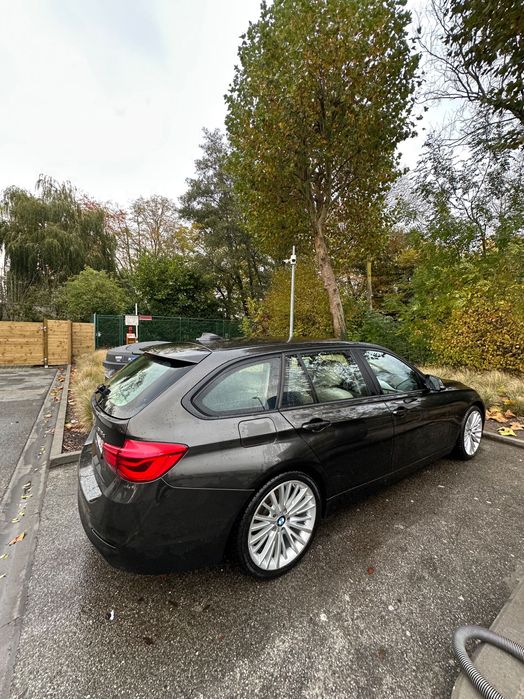 BMW 318D Touring 2015 diesel
