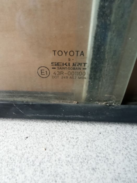 Vidros lateral Toyota Hiace