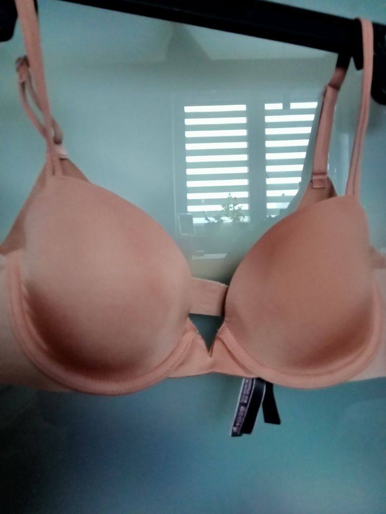 Biustonosz Viktorias Secret 70B