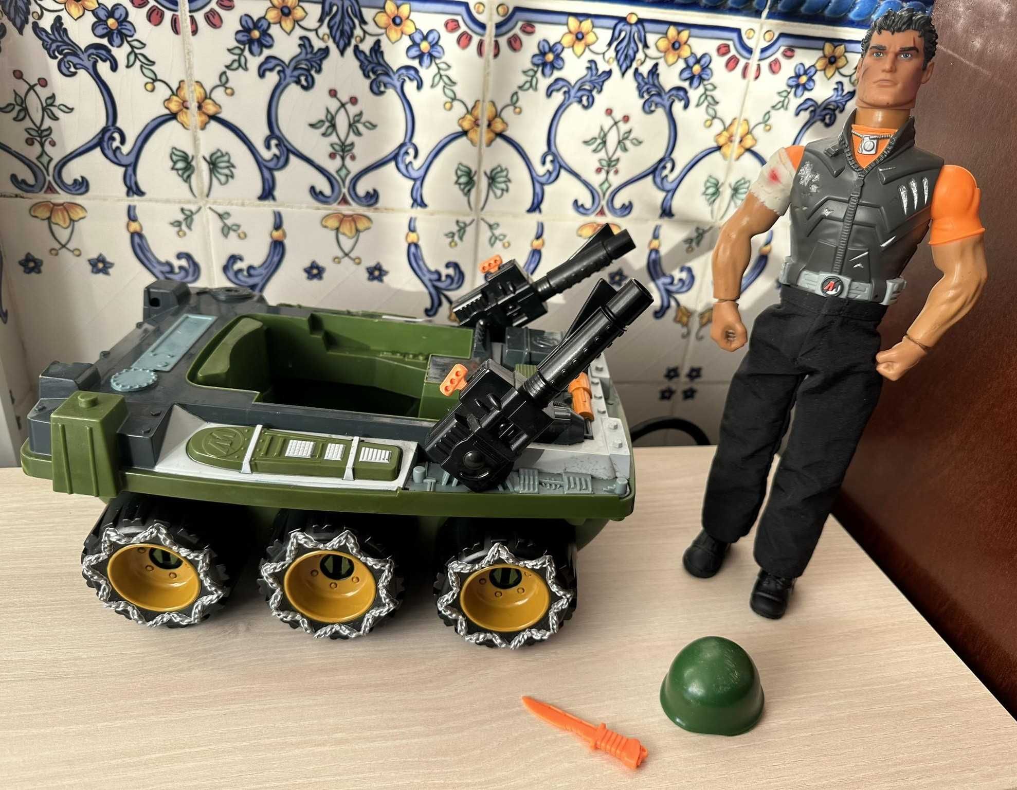 bonecos tanque guerra mota animais figuras action man Dr X tigre