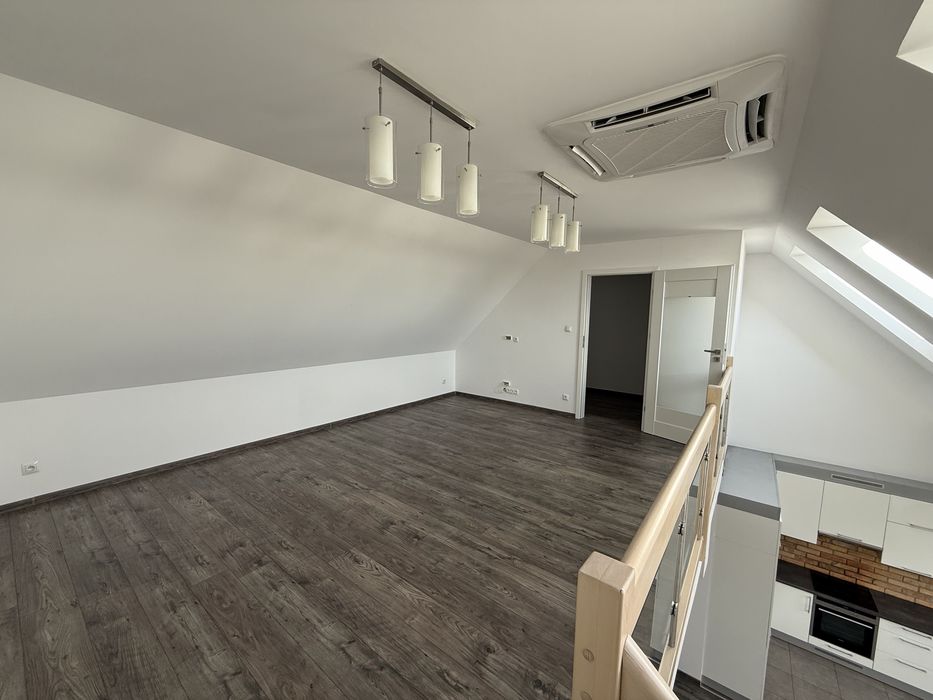 Sprzedam przestronne mieszkanie 3-pokojowe – 99 m², centrum miasta