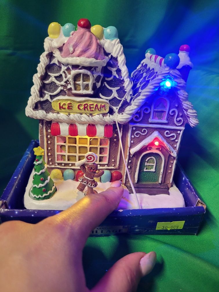 Magic Village Scenka świąteczna Dom Z Piernika lodziarnia