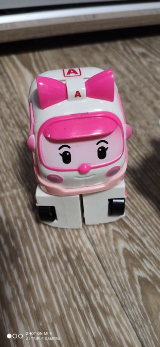 Продам машинки Робокар Полі