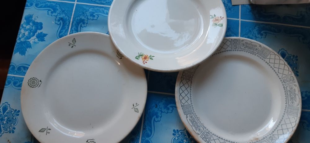 Тарелки,миски