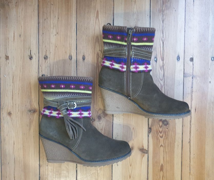 Damskie ocieplane botki buty jesienno-zimowe na koturnie  rozmiar 40