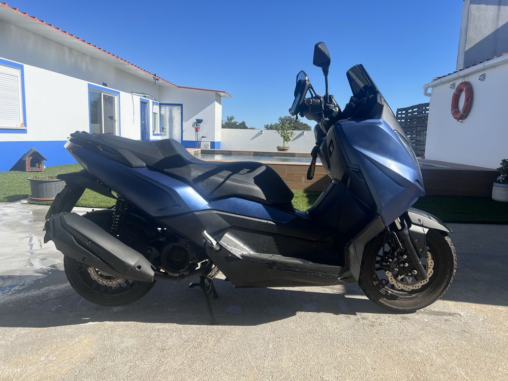 SCOOTER MITT 125 GTS