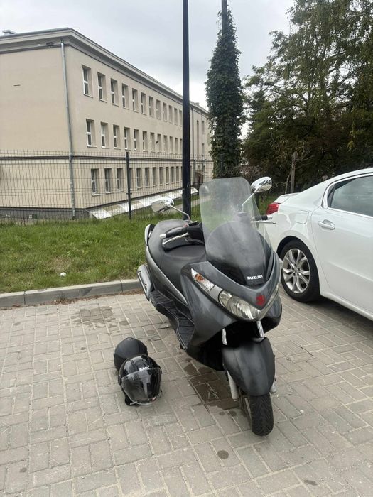Suzuki burgman 125