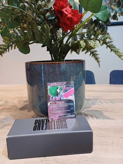 Carta Pokémon Iron Valiant ex #68
