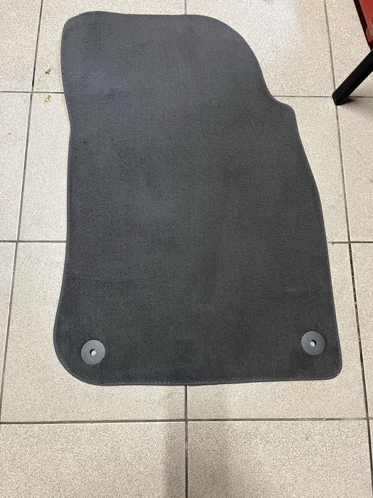 Килимки в салон текстильні Volkswagen Touareg 2018 -> 4 шт. (Оригінал)