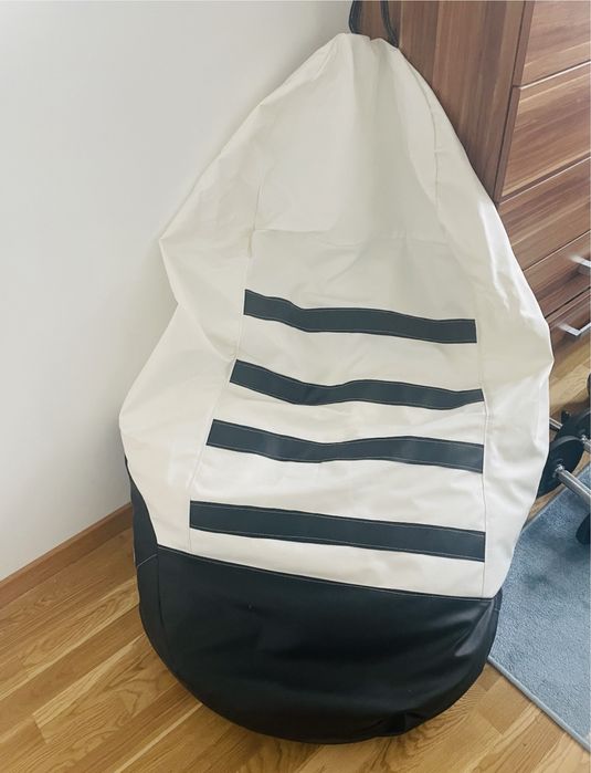 Puf, siedzisko, worek, fotel BUT z wypełnieniem styropianowym.